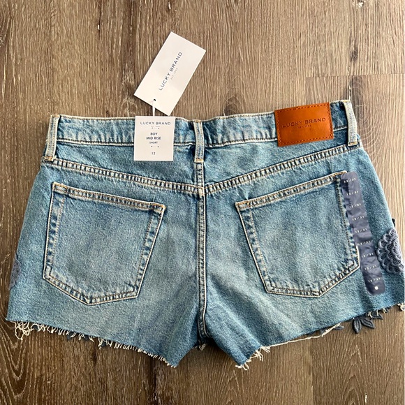🍀 Lucky Brand ✨ “Boy Mid Rise Short” 🍀 - Picture 4 of 13